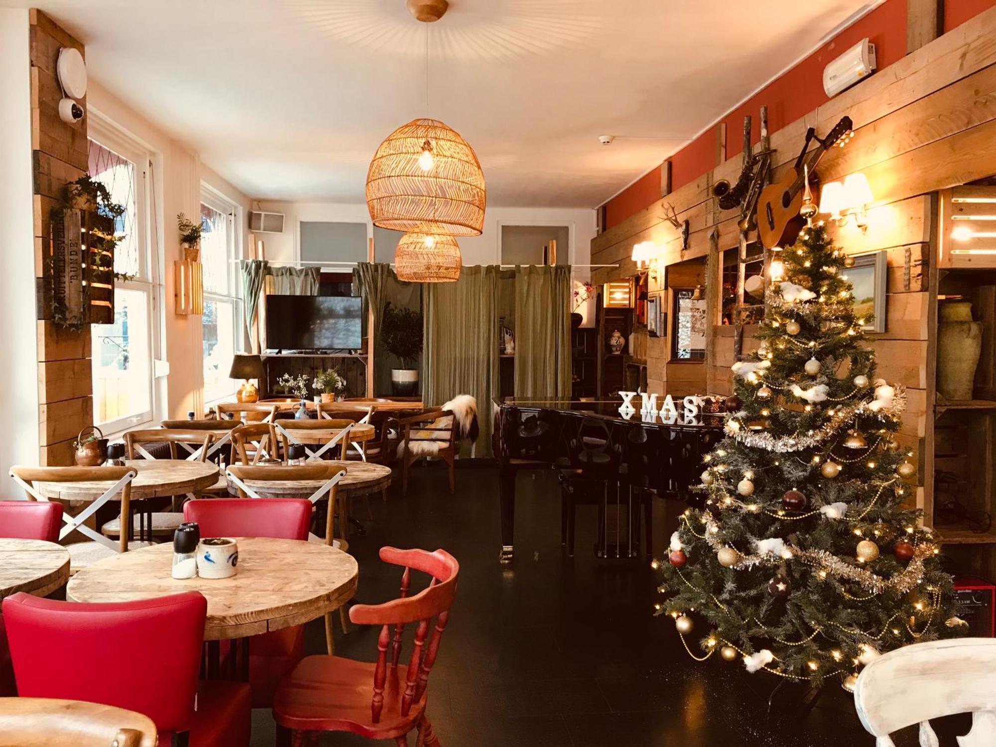 Couette-café Geulzicht 3*